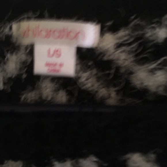 Long sleeve Sweater - Picture 2 of 4